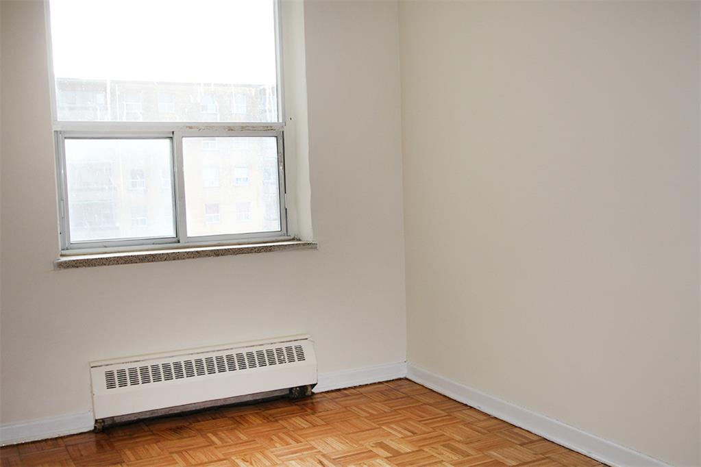 Photo 2 of 2700 - 2702 Lawrence Avenue, East - 2 Bedroom - 750 sq ft - $2249 rental property