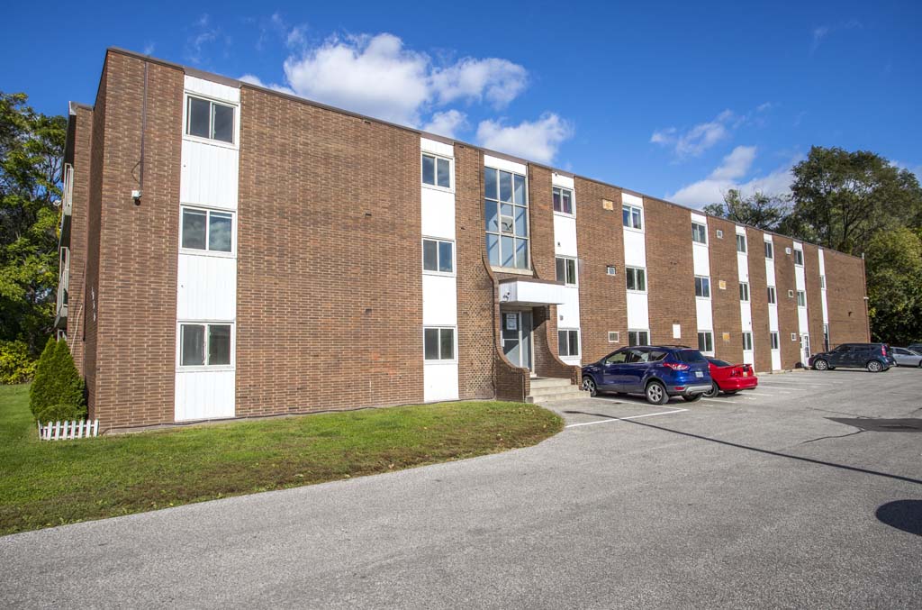 Apartments for rent in Windsor MetCap Living