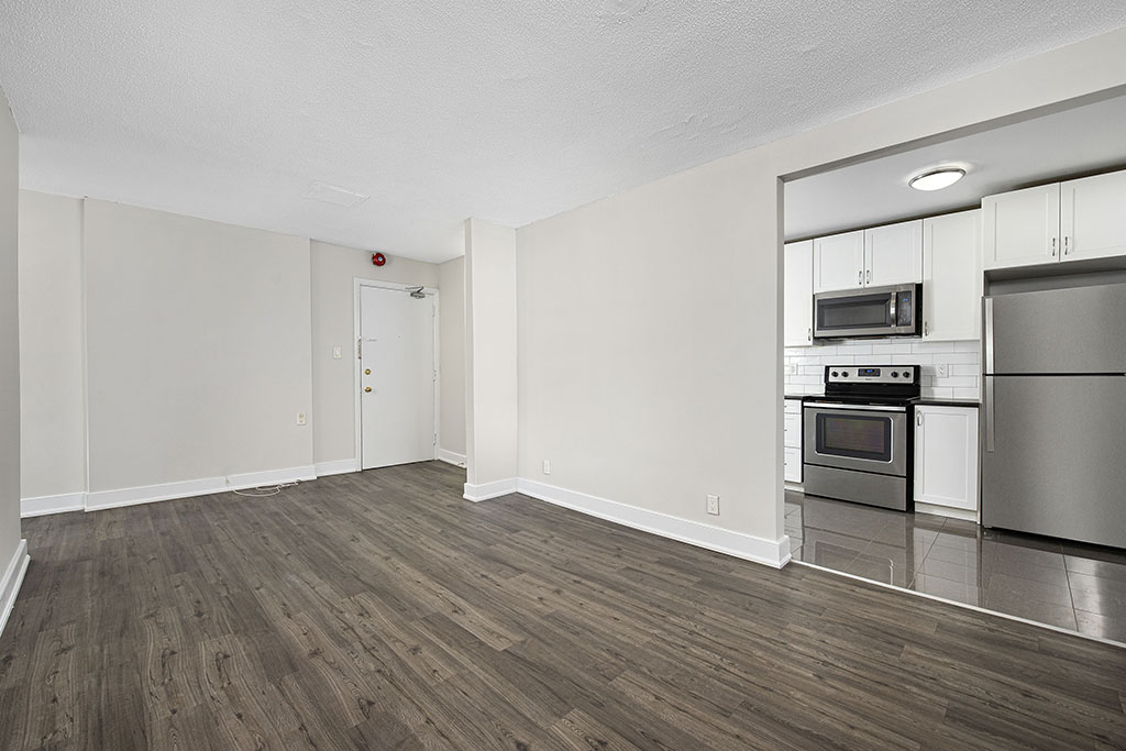 Photo 3 of 9 Craigton Drive - 2 Bedroom - 971 sq ft - $2099 rental property