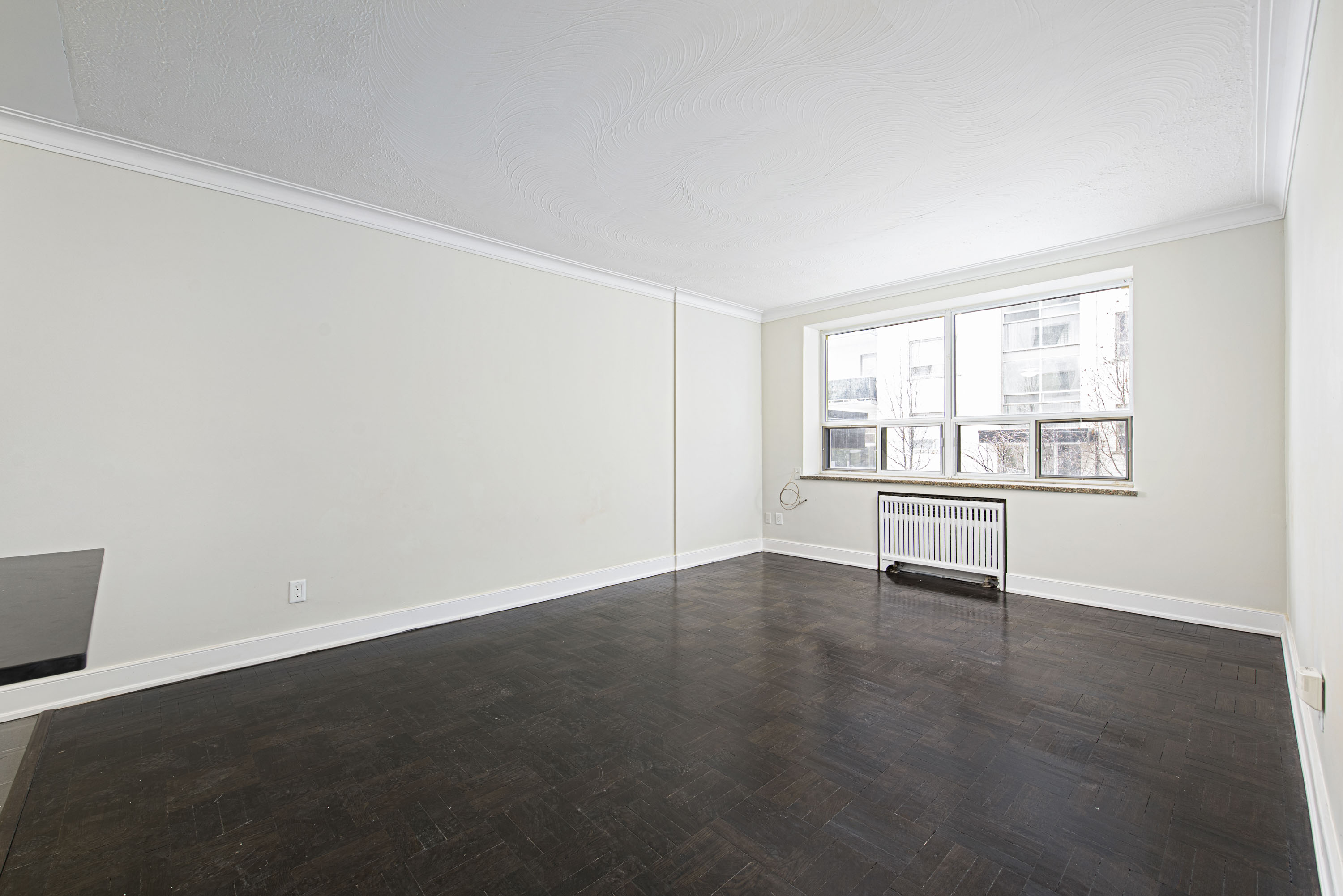 Photo 3 of 150 Dowling Avenue - 1 Bedroom - 671 sq ft - $1849 rental property