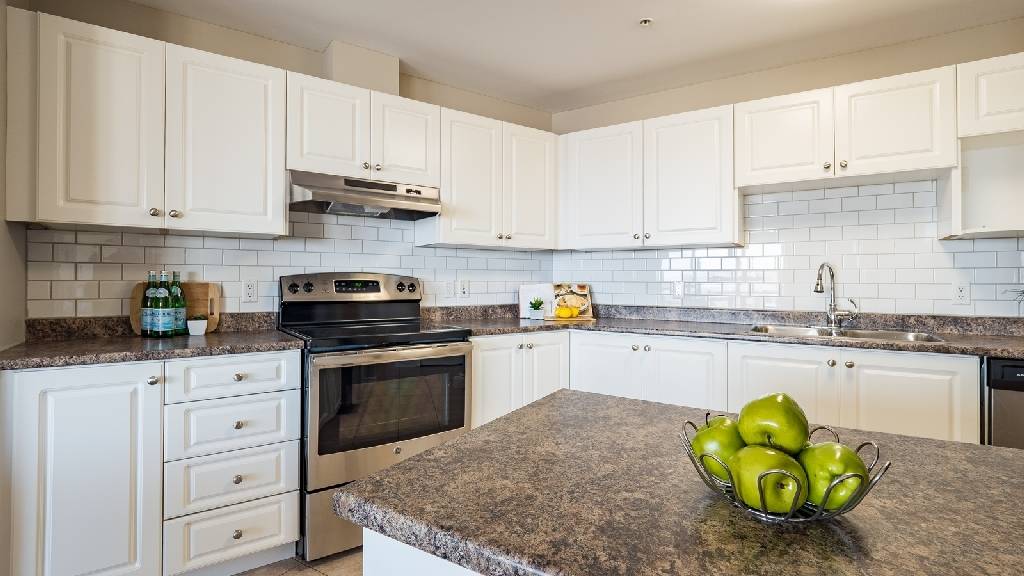 Photo 2 of 40 Bedros Lane - 1 Bedroom - 650 sq ft - $2140 rental property