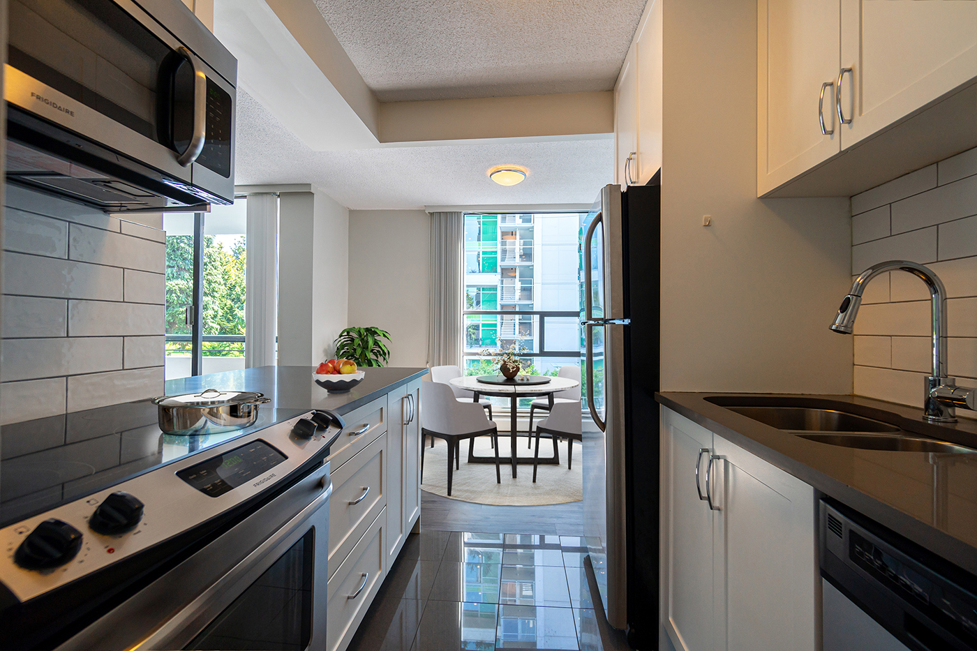 Photo 2 of 151 East Keith Road - 1 Bedroom - 611 sq ft - $2199 rental property