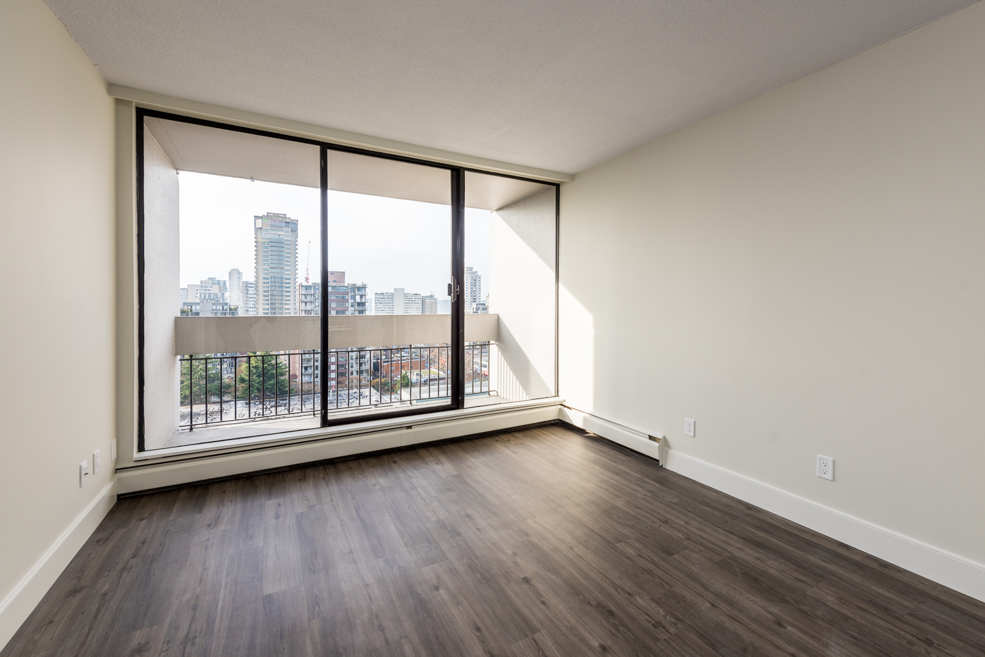 Photo 3 of 1755 Haro Street - 2 Bedroom - 927 sq ft - $3949 rental property