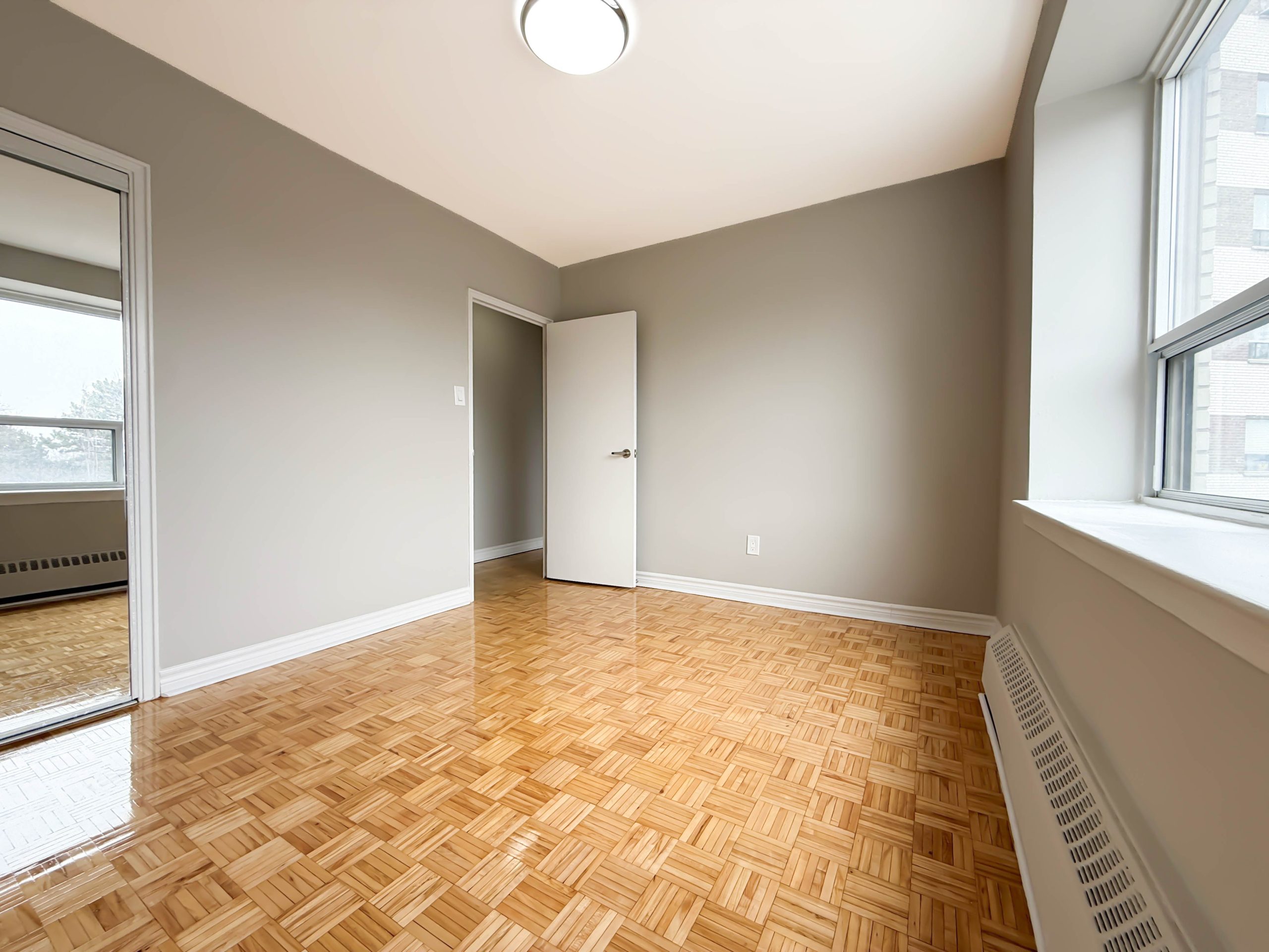 Photo 3 of 440 Rathburn Road - 2 Bedroom - 1088 sq ft - $2749 rental property