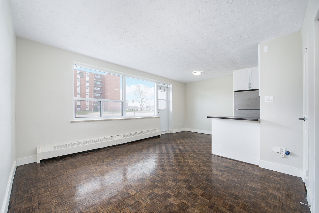 Main photo of rental property: 1475 Bloor Street - 1 Bedroom - 654 sq ft - $2074 in Mississauga, ON