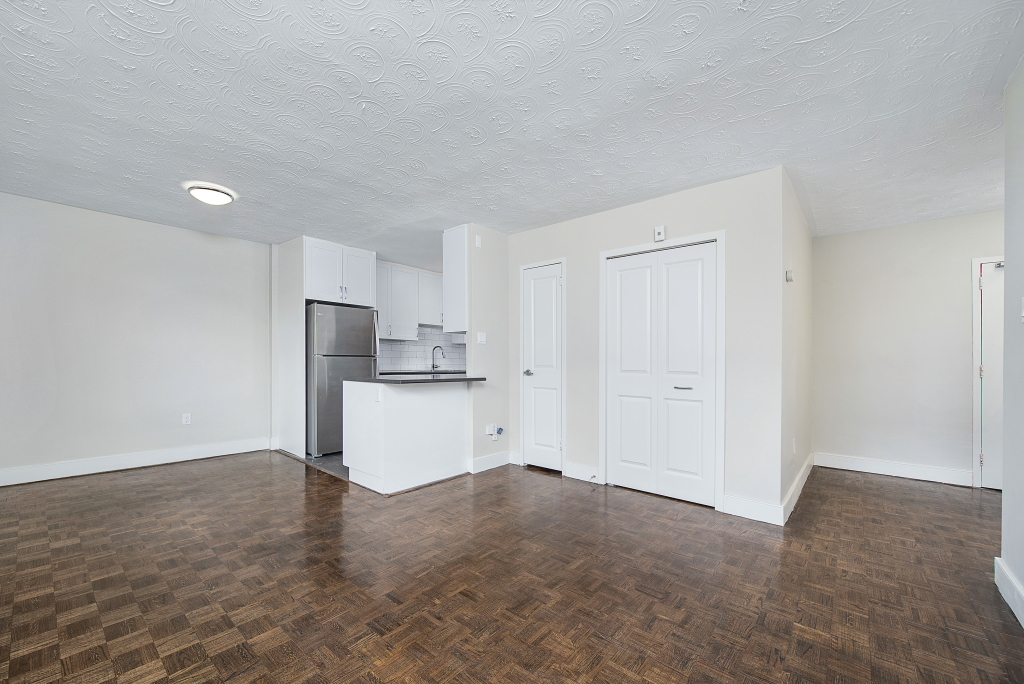 Photo 2 of 1475 Bloor Street - 1 Bedroom - 654 sq ft - $2074 rental property