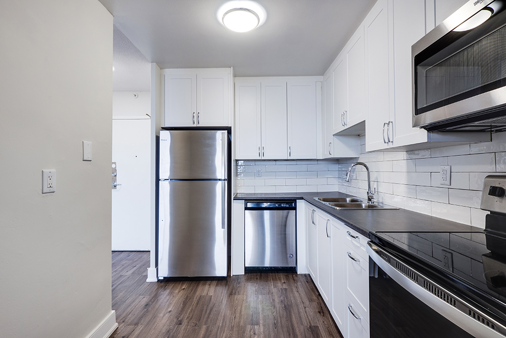 2757 Kipling Avenue, Etobicoke, ON M9V 4C3 — photo 2