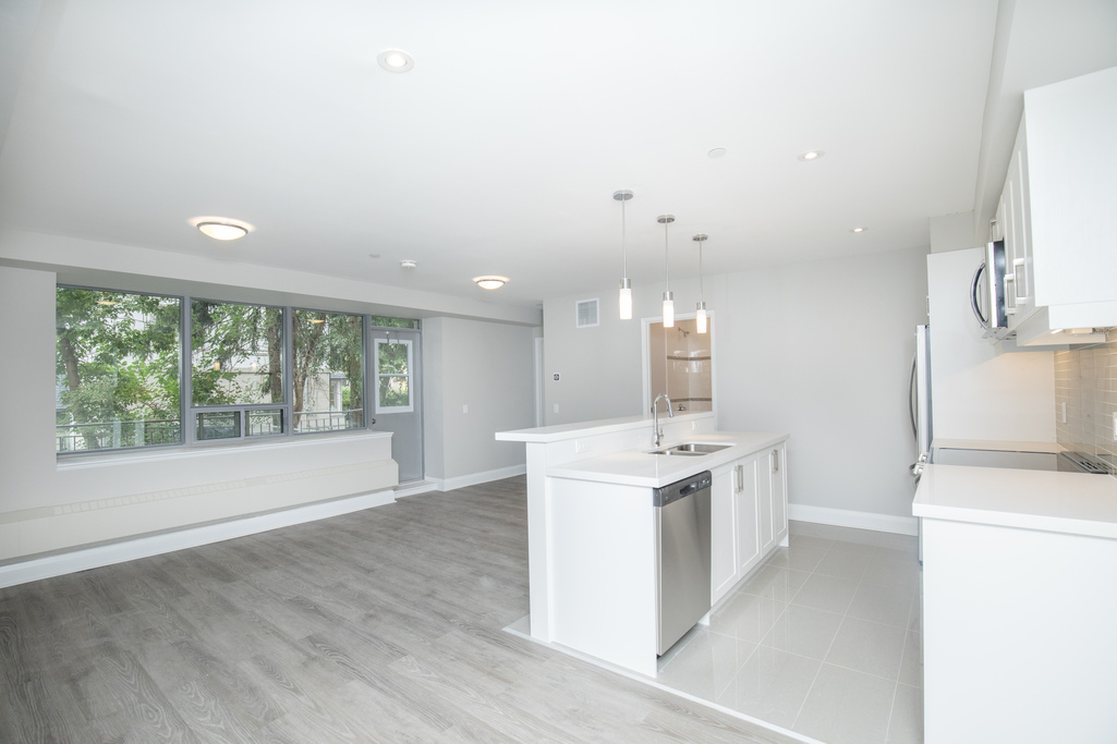 Photo 3 of 806 Kennedy Road - 1 Bedroom - 624 sq ft - $1849 rental property