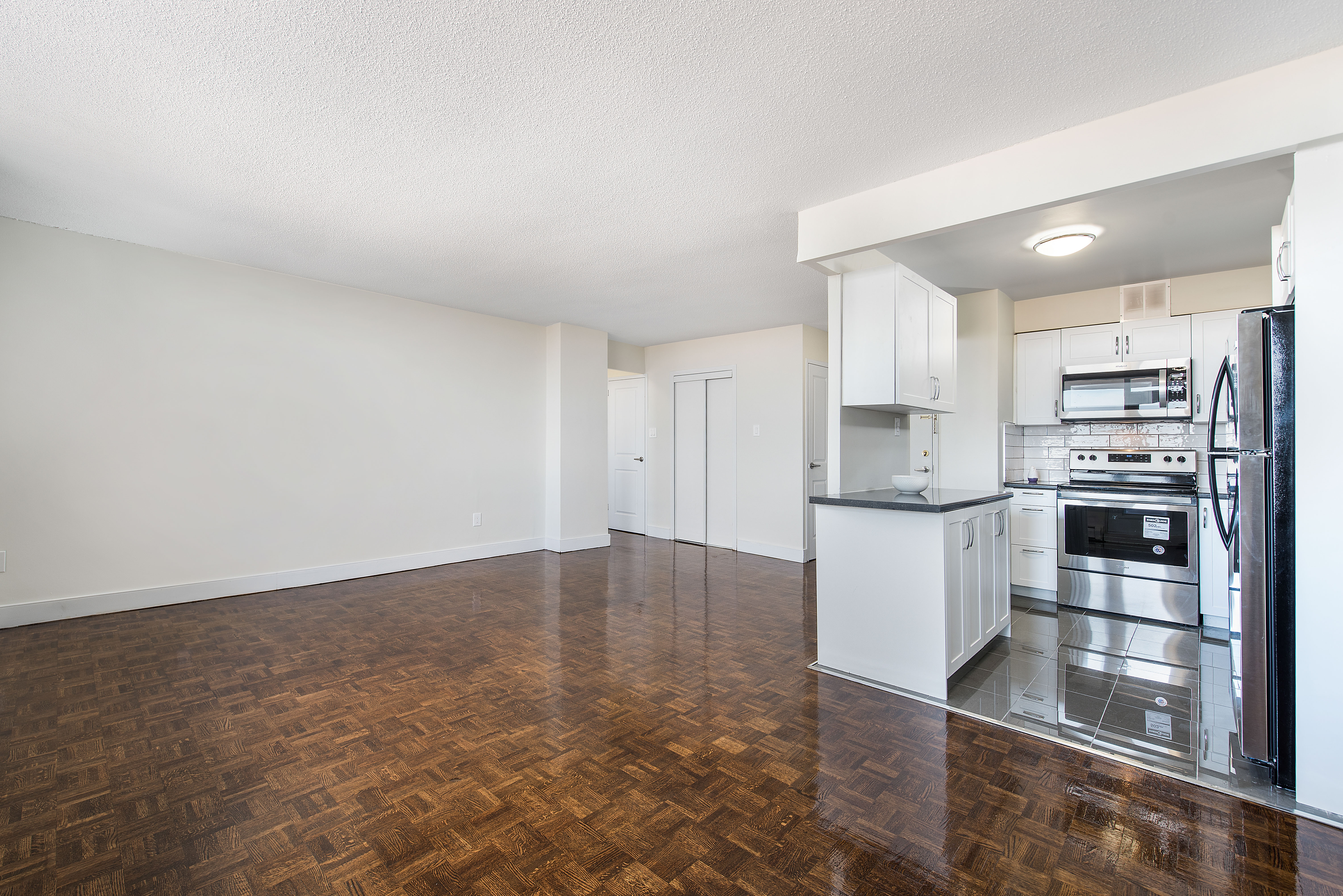 Photo 2 of 250 Lake Street - 1 Bedroom - 690 sq ft - $1684 rental property