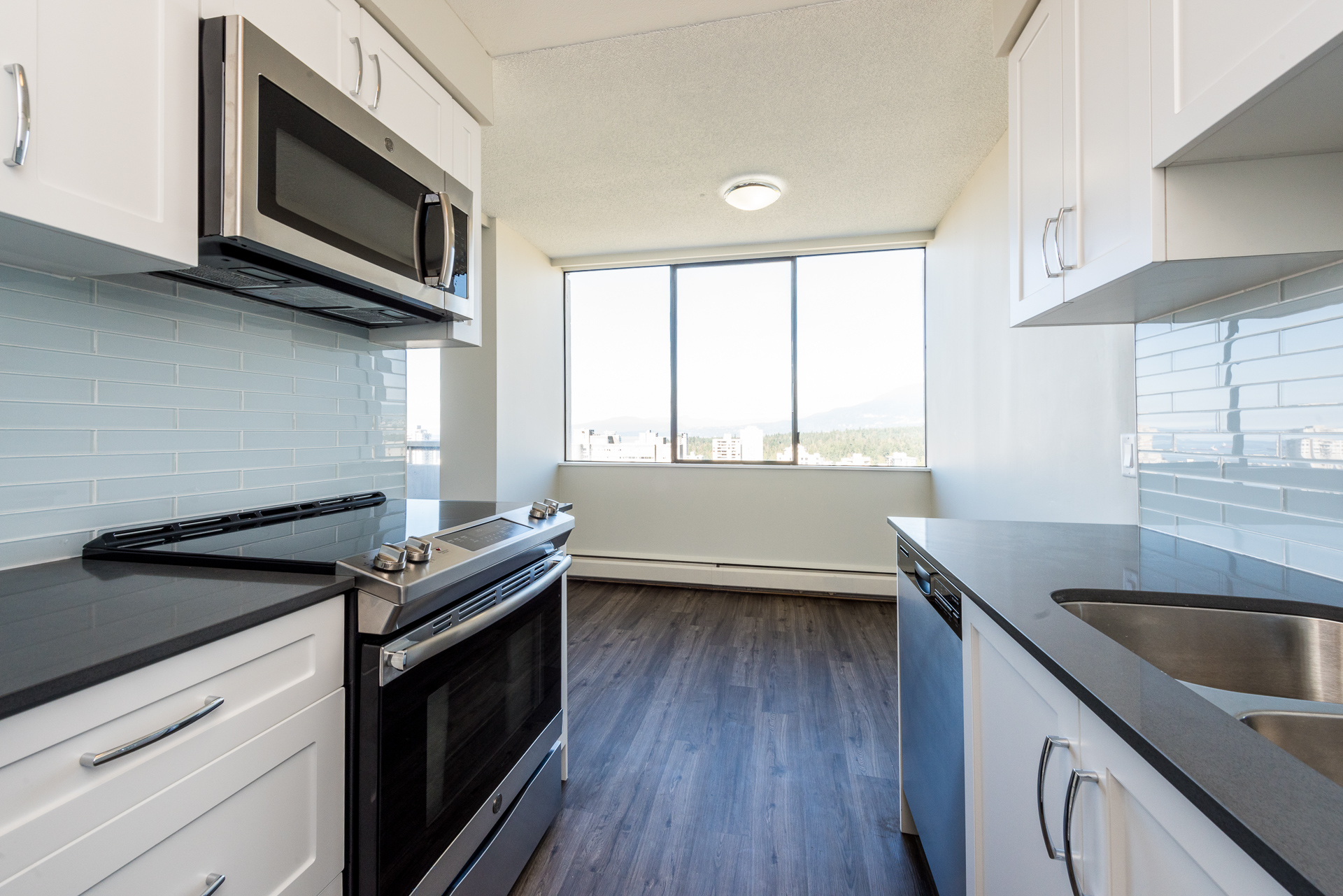 Photo 2 of 1501 Haro Street - 2 Bedroom - 910 sq ft - $3289 rental property
