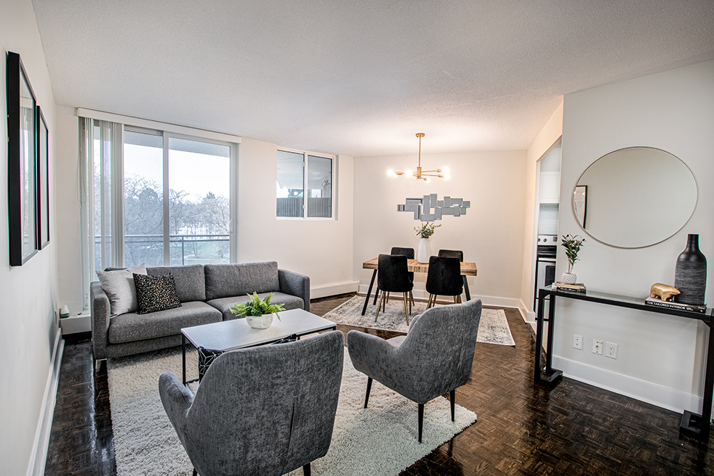 37 Johnson Street, Barrie, ON L4M 5C3 — photo 2