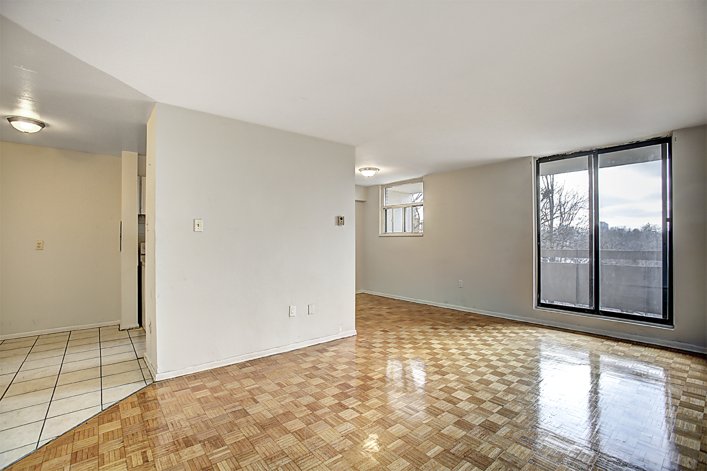 186 Church Street, East, Brampton, ON L6V 1H2 — photo 2