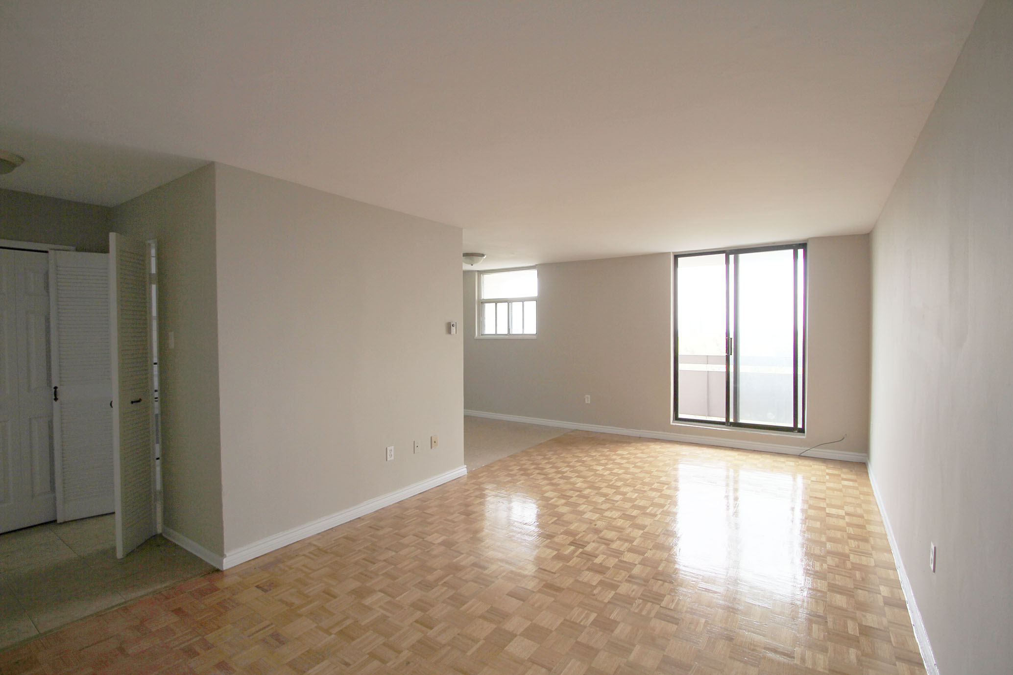 182 Church Street, East, Brampton, ON L6V 1H2 — photo 2