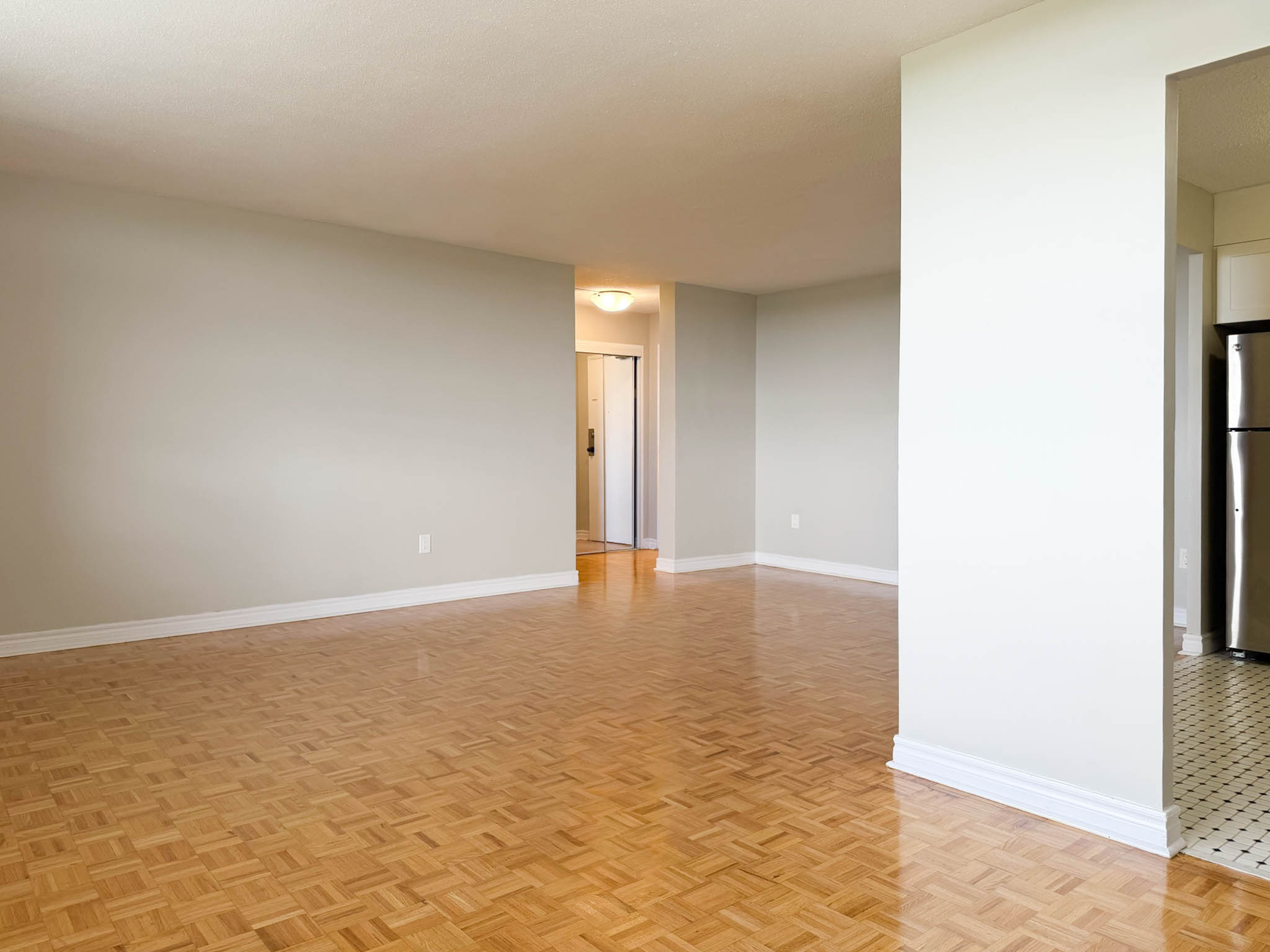 Photo 3 of 3895 Lawrence Avenue, East - 2 Bedroom - 956 sq ft - $2049 rental property