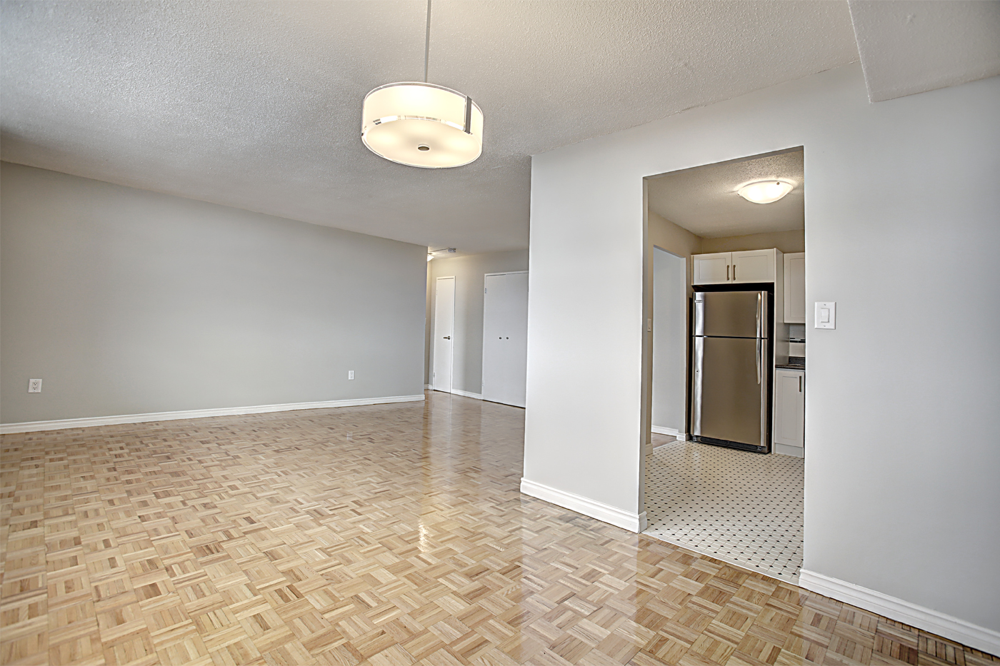 Photo 3 of 3895 Lawrence Avenue, East - 1 Bedroom - 720 sq ft - $1849 rental property