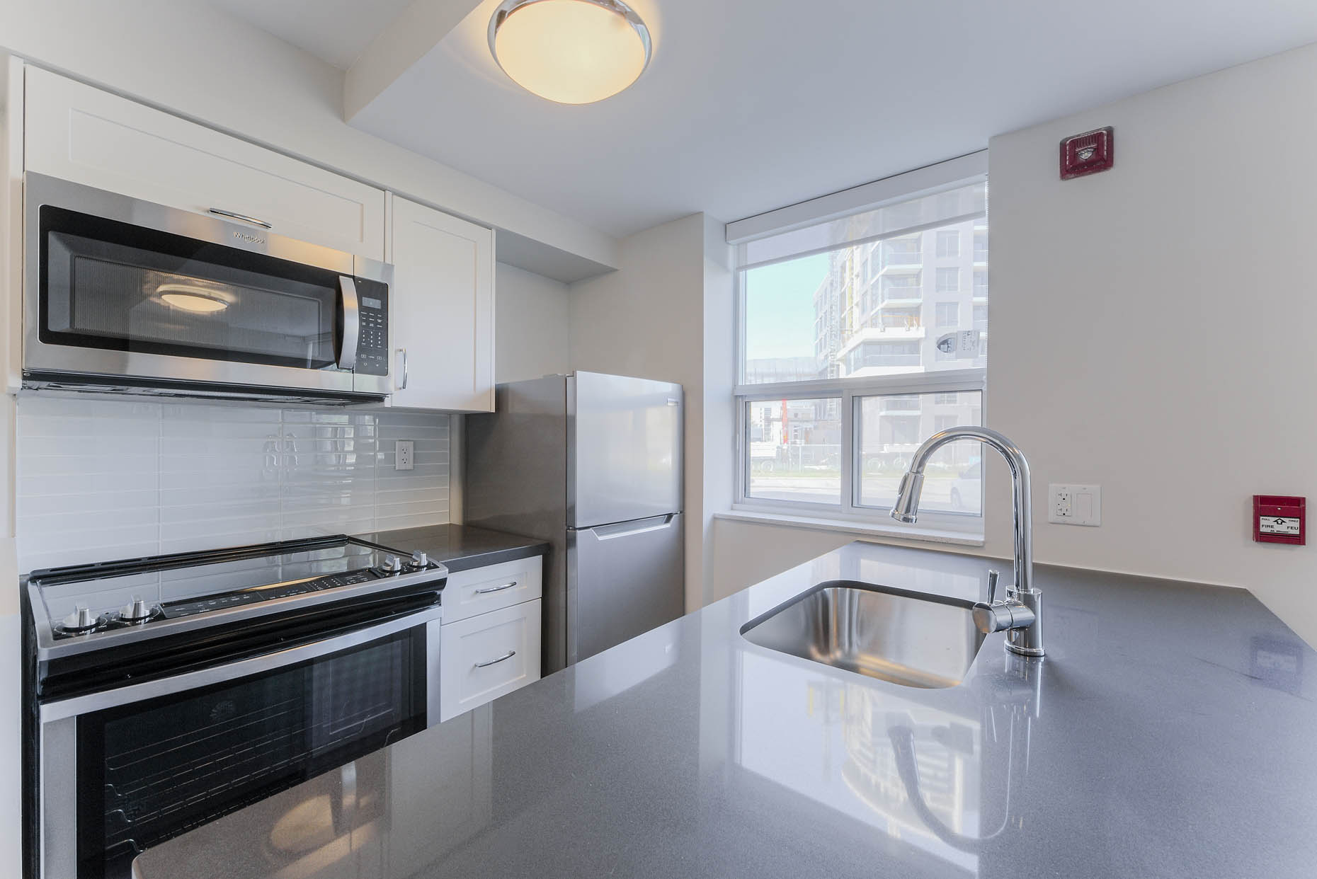340 The East Mall, Etobicoke, ON M9B 3Z6 — photo 2