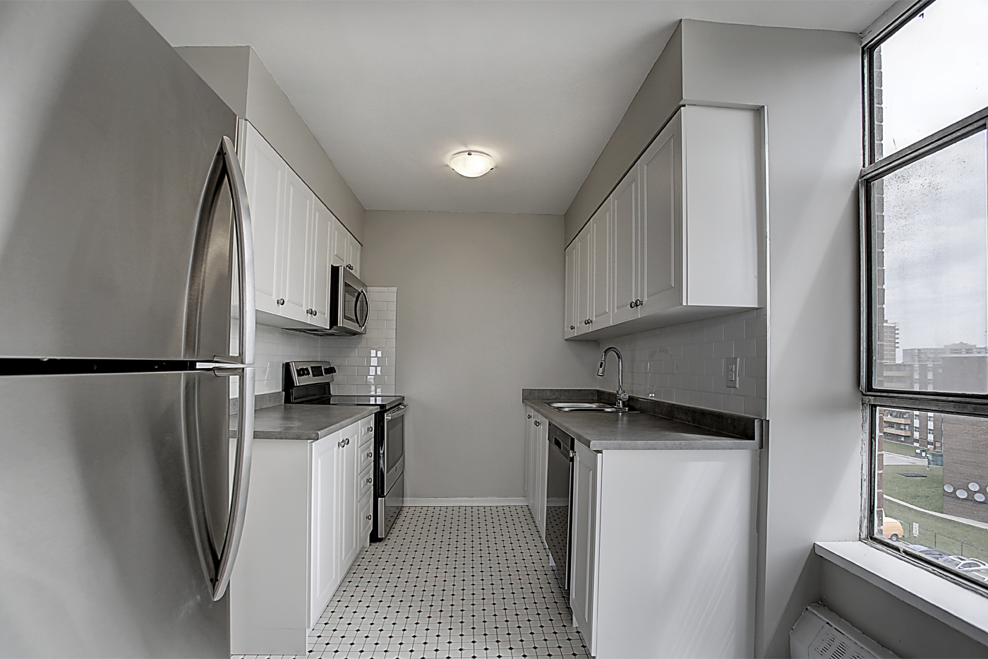 Photo 3 of 40 Stevenson Road - 3 Bedroom - 1243 sq ft - $2799 rental property