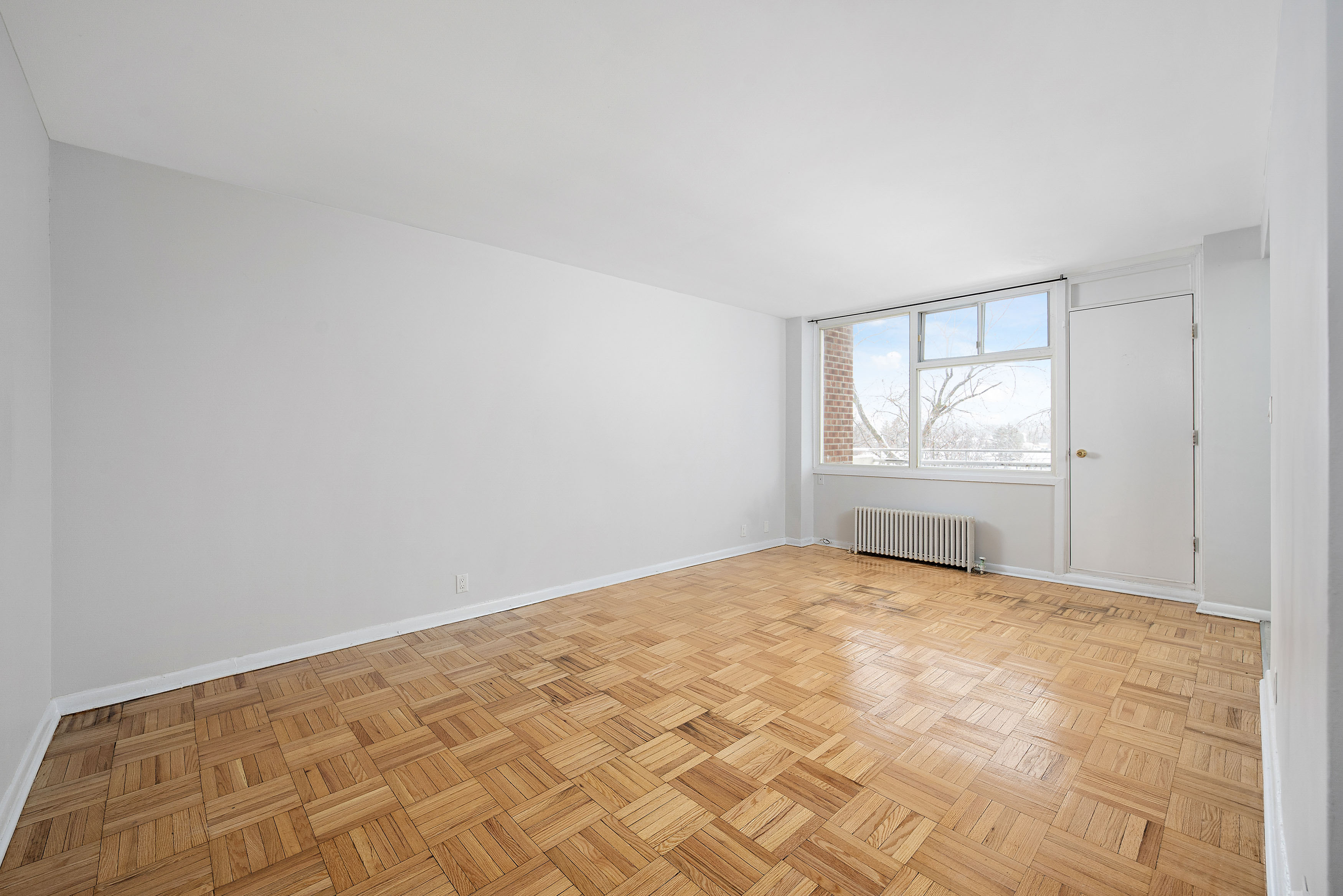 Photo 3 of 32 Craigton Drive - 1 Bedroom - 602 sq ft - $1599 rental property