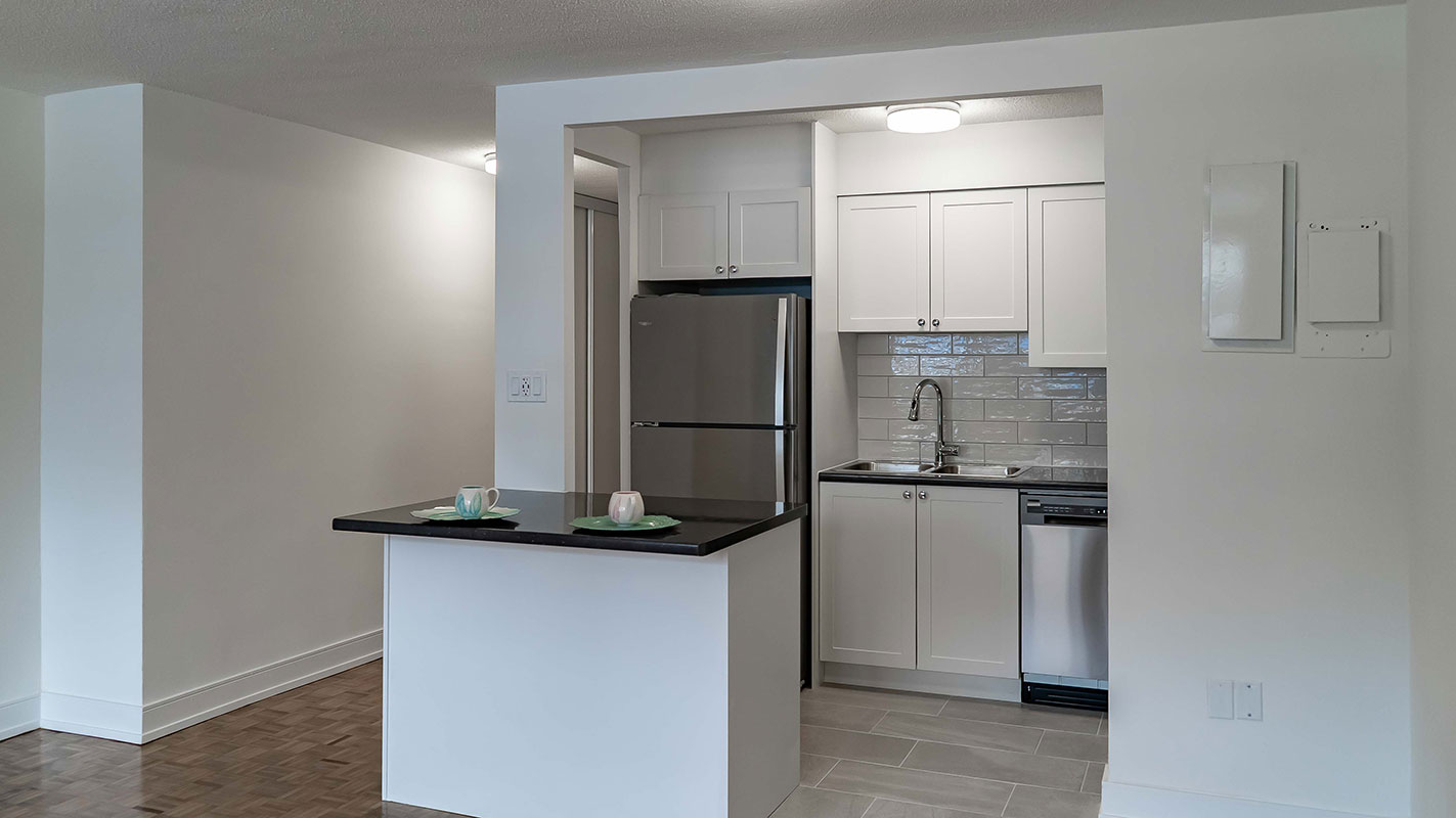 Main photo of rental property: 490 Nelson Avenue - 2 Bedroom - 850 sq ft - $2249 in Burlington, ON