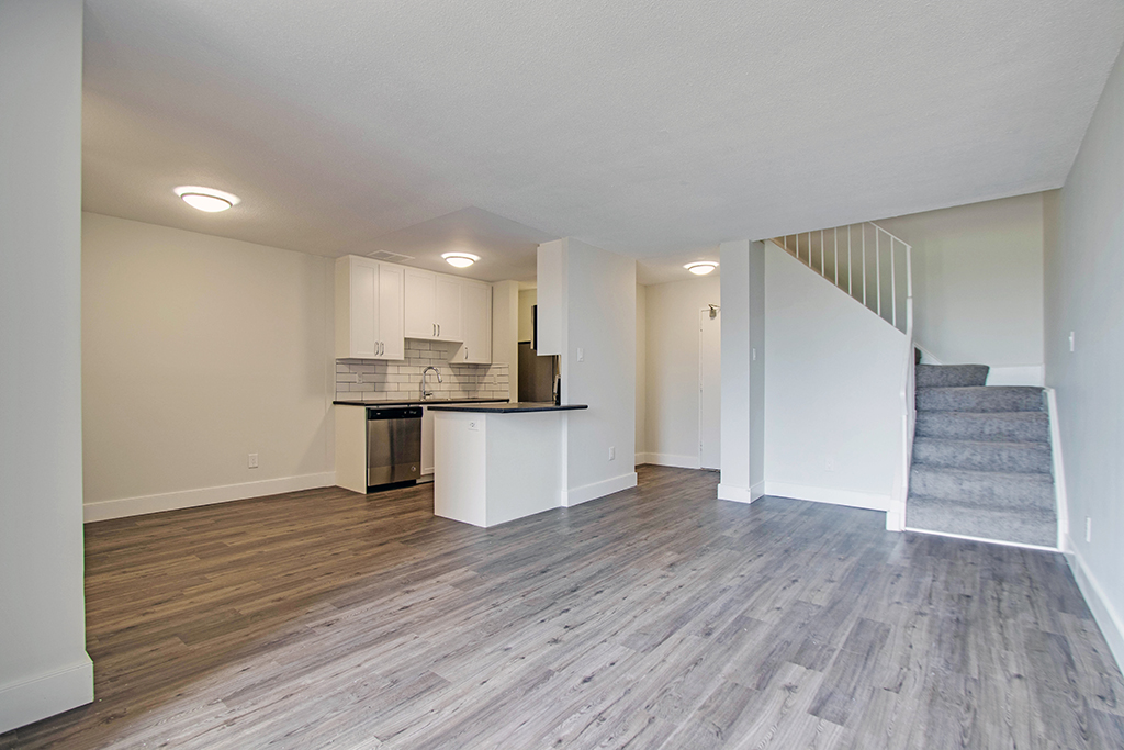Photo 2 of 7170 Darcel Avenue - 4 Bedroom - 1368 sq ft - $2879 rental property
