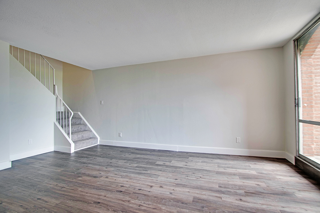Photo 3 of 7170 Darcel Avenue - 4 Bedroom - 1368 sq ft - $2879 rental property