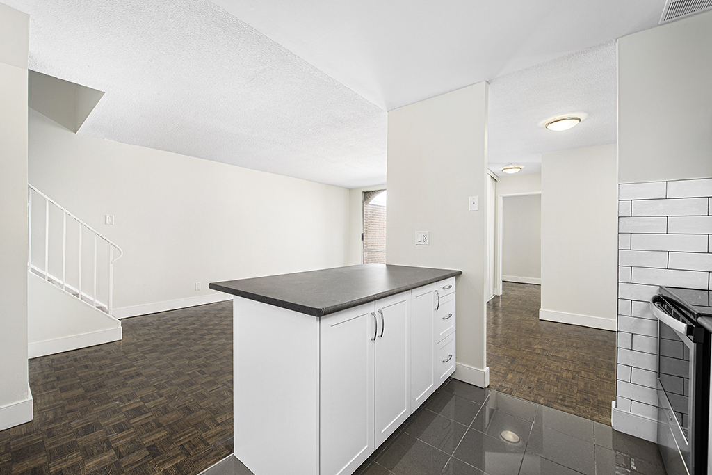 Photo 2 of 7230 Darcel Avenue - 4 Bedroom - 1393 sq ft - $3138 rental property