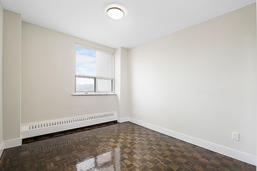 15 Eva Road, Etobicoke, ON M9C 4W3 — photo 3