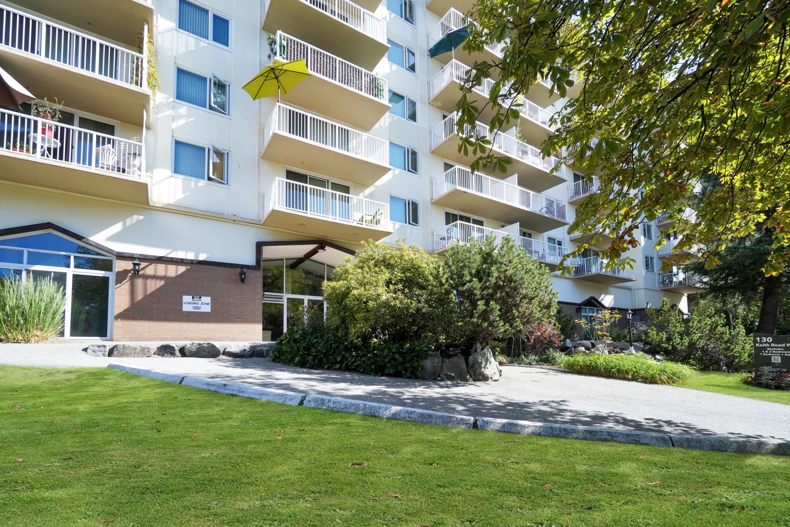 Photo 2 of 130 Keith Road, West - 2 Bedroom - 841 sq ft - $2949 rental property