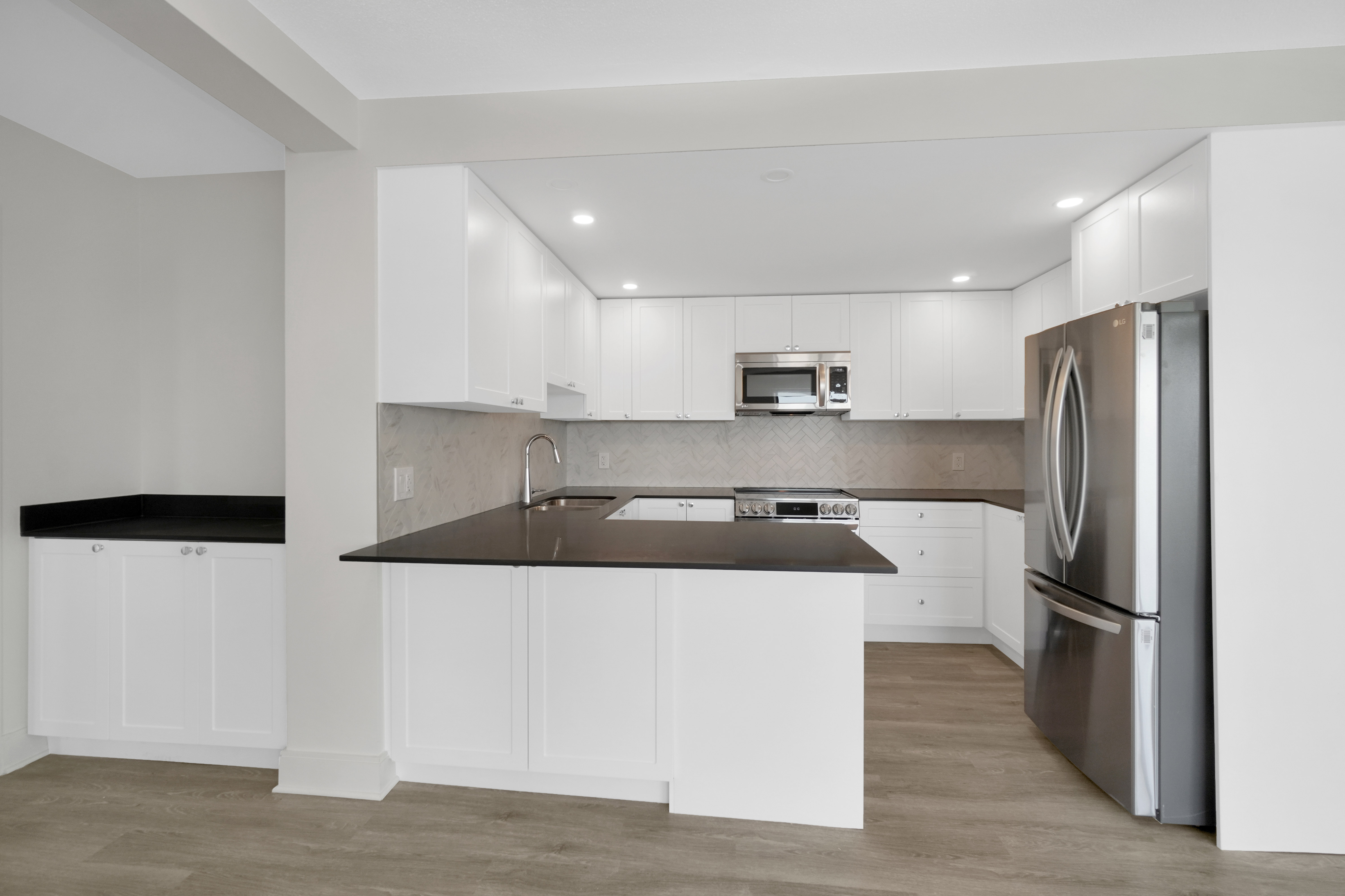 Photo 3 of 2190 Bellevue Avenue - 3 Bedroom - 1600 sq ft - $5932 rental property