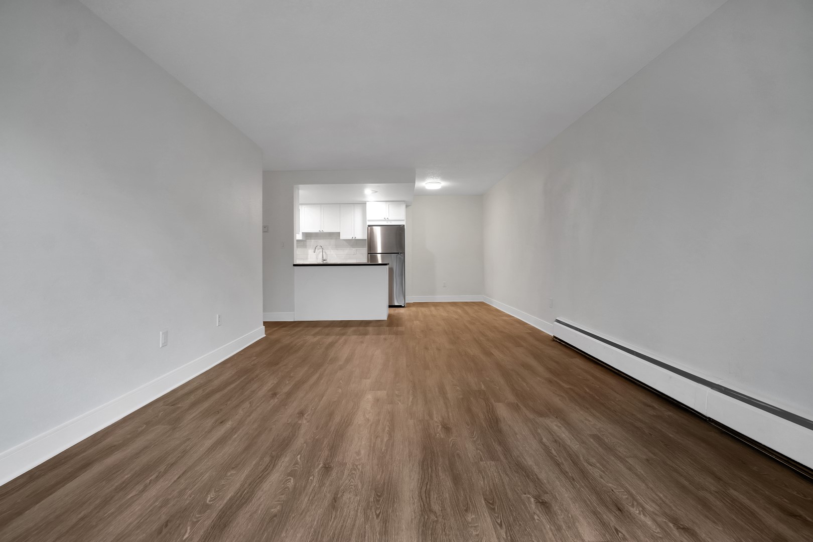 Photo 3 of 535, 555 Shaw Avenue - 2 Bedroom - 909 sq ft - $2384 rental property