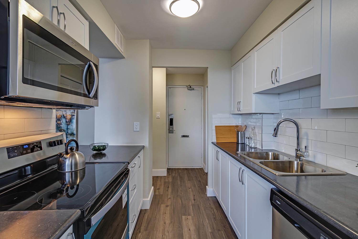 Photo 3 of 1320-1330 Danforth Road - 3 Bedroom - 1081 sq ft - $2471 rental property