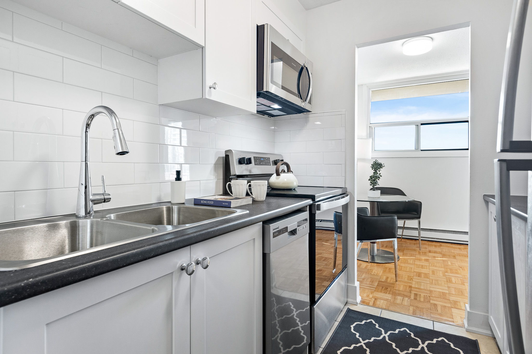 Main photo of rental property: 2880-2900 Carling Avenue - 1 Bedroom - 545 sq ft - $1673 in Ottawa, ON