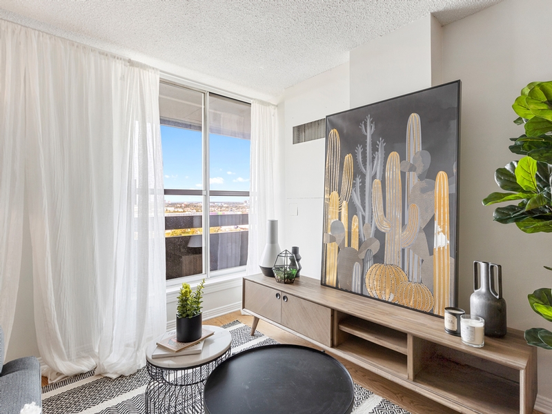 Photo 3 of 1971 St. Laurent Boulevard - 2 Bedroom - 753 sq ft - $2049 rental property
