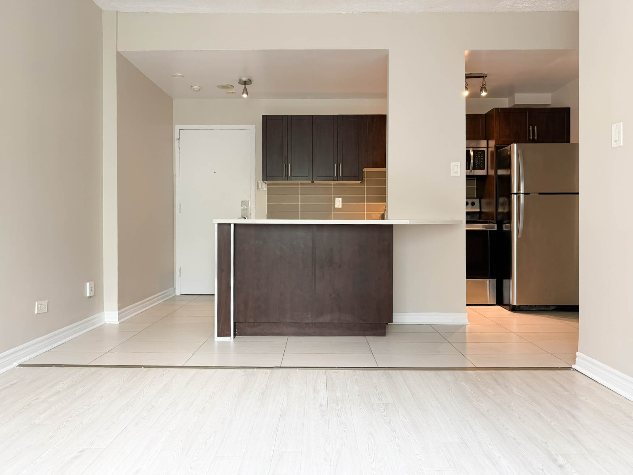 Photo 3 of 1150 Rue Sherbrooke Est - 2 Bedroom - 700 sq ft - $1699 rental property