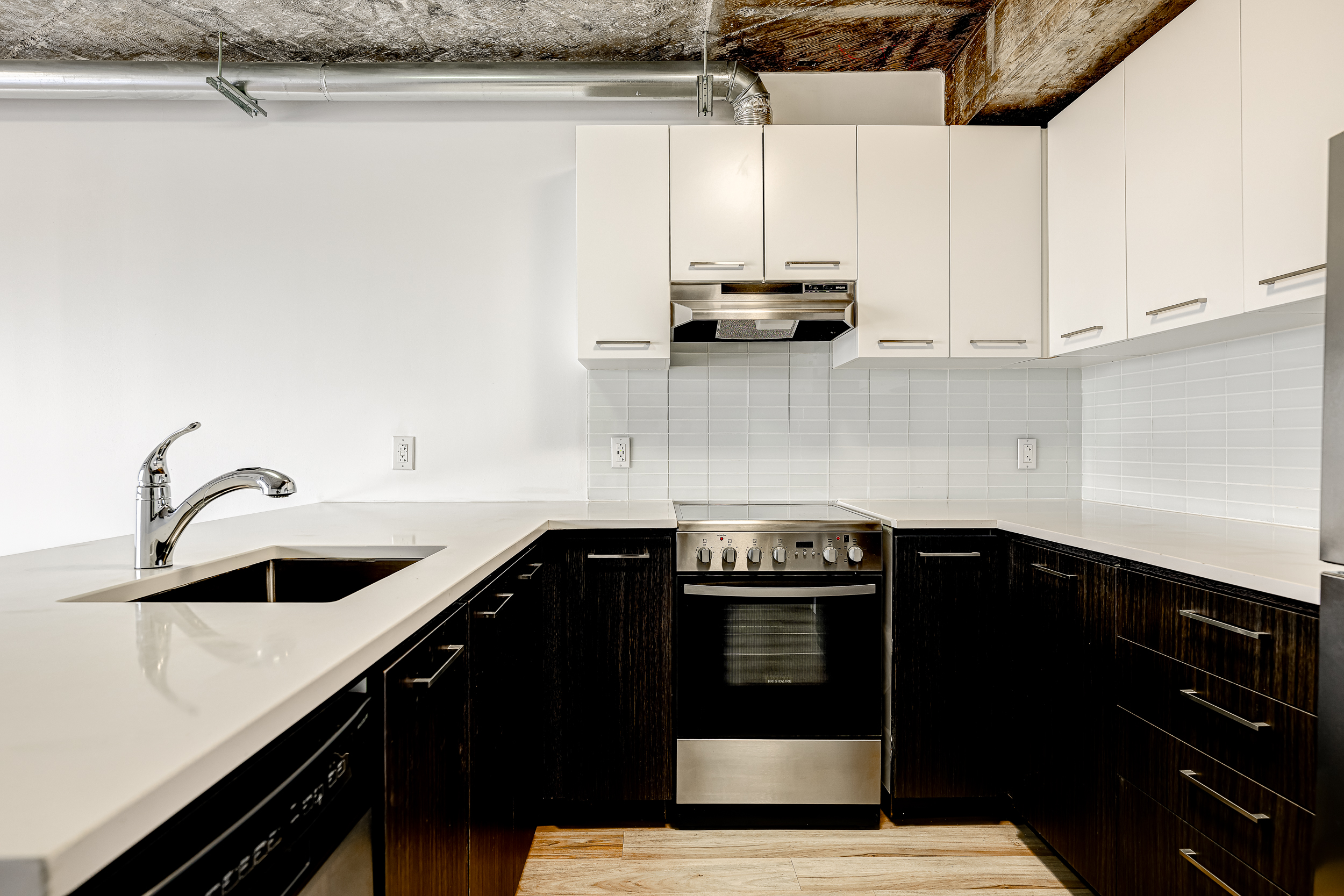 1150 Rue Sherbrooke Est, Montréal, QC H2L 1L8 — photo 2
