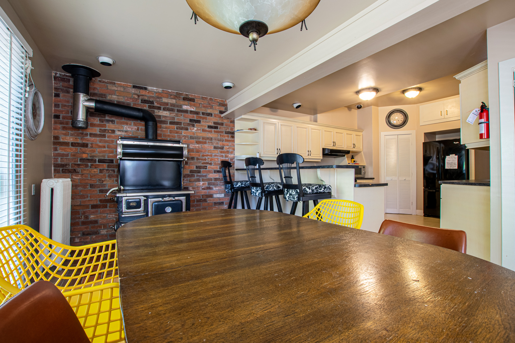 Photo 2 of 300 Frontenac Street - 1 Bedroom - 120 sq ft - $999 rental property