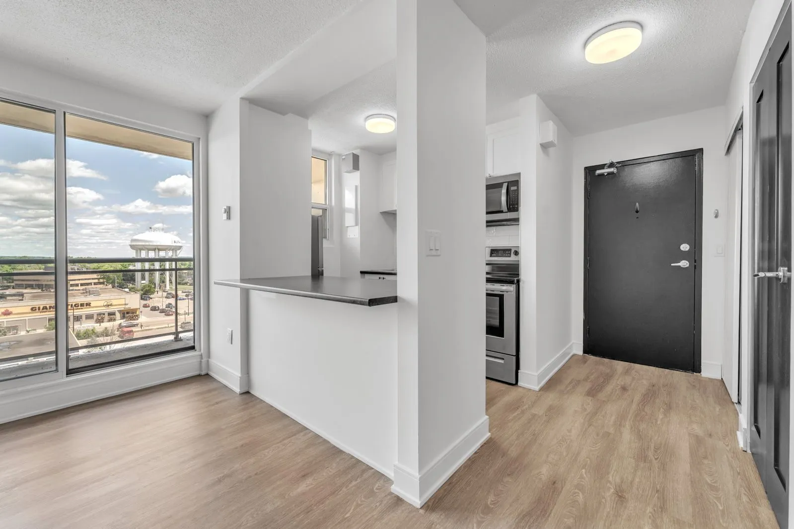 Photo 2 of 175 Park Street - Bachelor - 396 sq ft - $1574 rental property